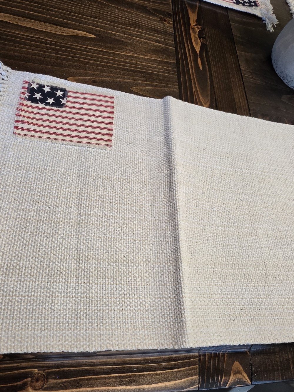 Off White Textured Placemats With Fringe Ends X6.  Flags Not Included.